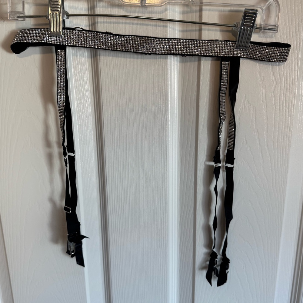 Victoria's Secret Very Sexy Shine Strap Garter Belt.